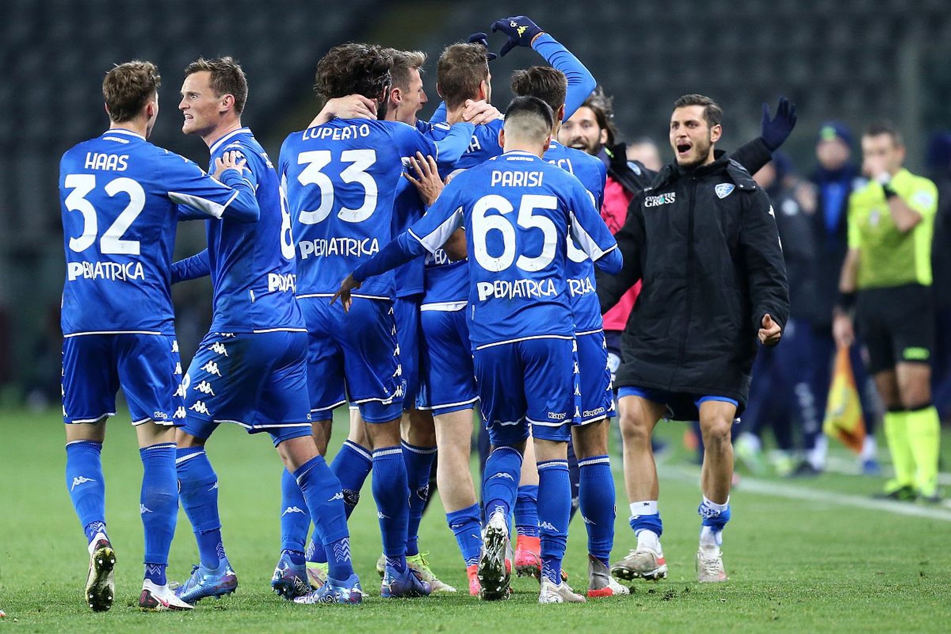 重建球队实 重建球队实