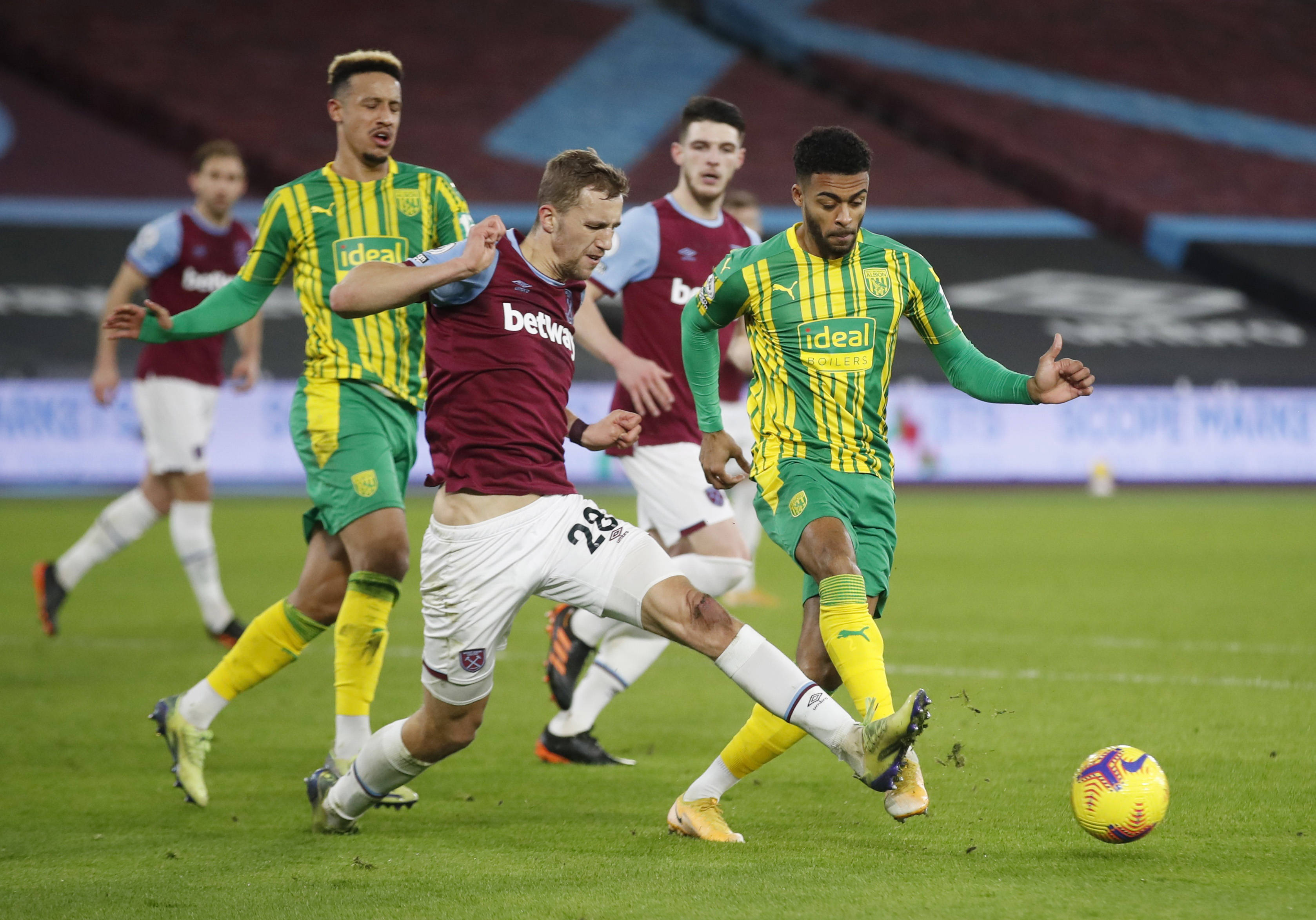 攻还是在防 攻还是在防